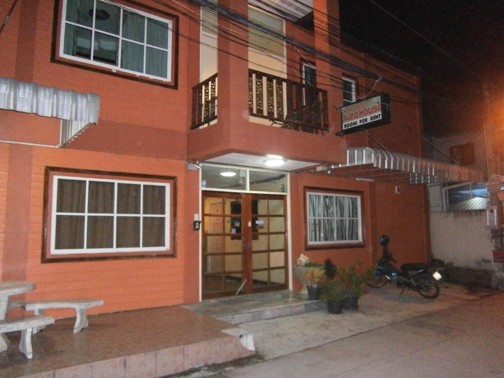 Hotel Aura House Pattaya Exterior foto